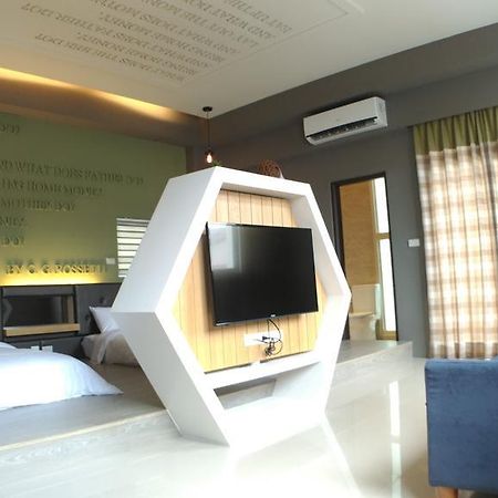 Honey B Trip B&B Хуалянь Экстерьер фото